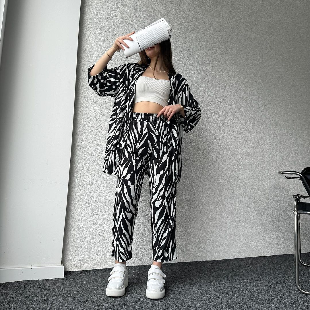 Stylish Zebra Print Coordinated Set Trendy Gown  & Trousers