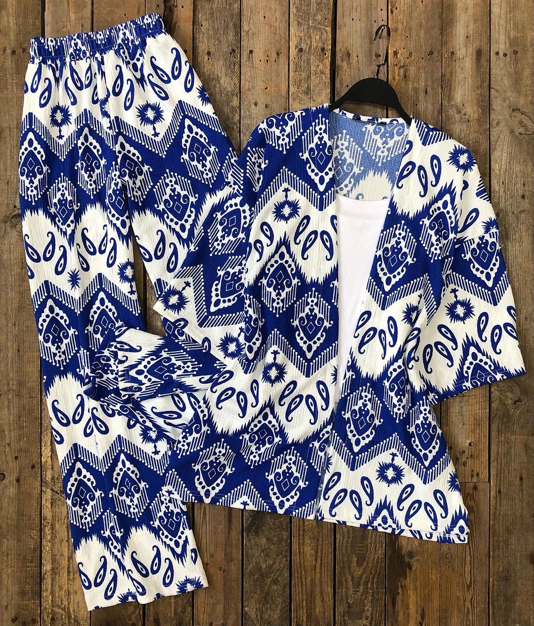 Chic Ikat Print 2-Piece Set – Effortless Style Meets Everyday Comfort