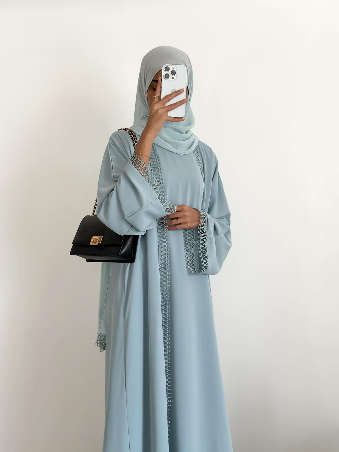 Nida Al Luxe Abaya With Premium Stole – Elegant Lace Modest Wear