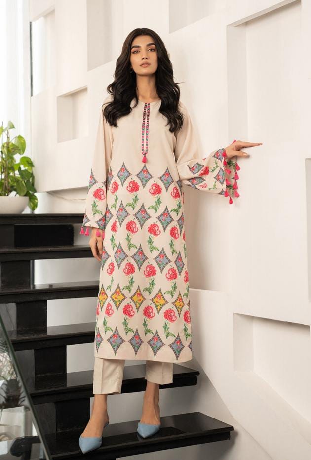 Printed Cream 2-Piece